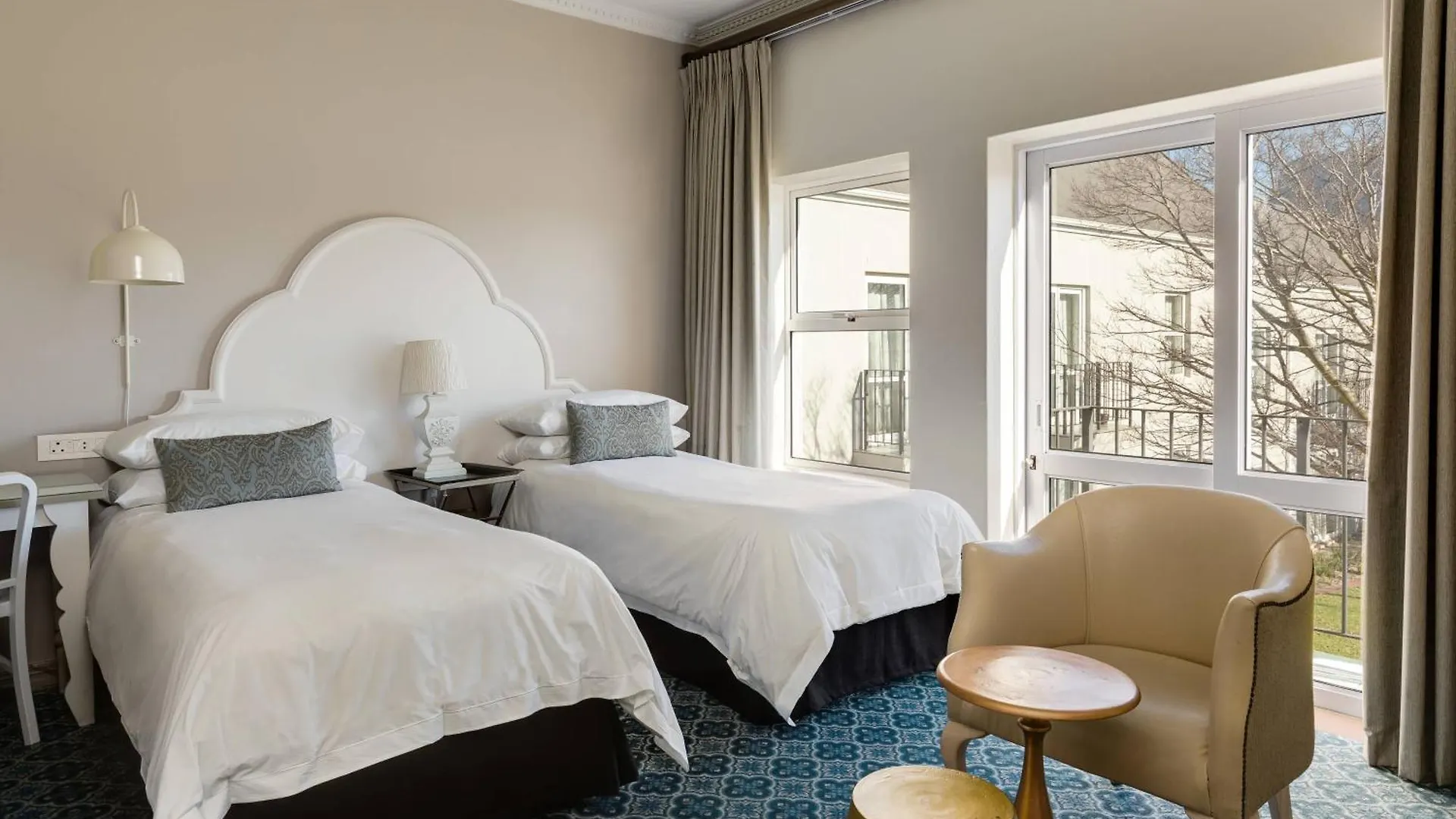 Protea Hotel By Marriott Cape Town Mowbray 3*,