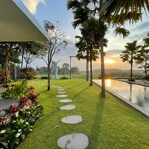 https://the-valerian-villa-ubud.ubudhotelsnow.com